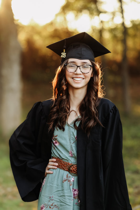 Senior Portrait Session-Deluxe