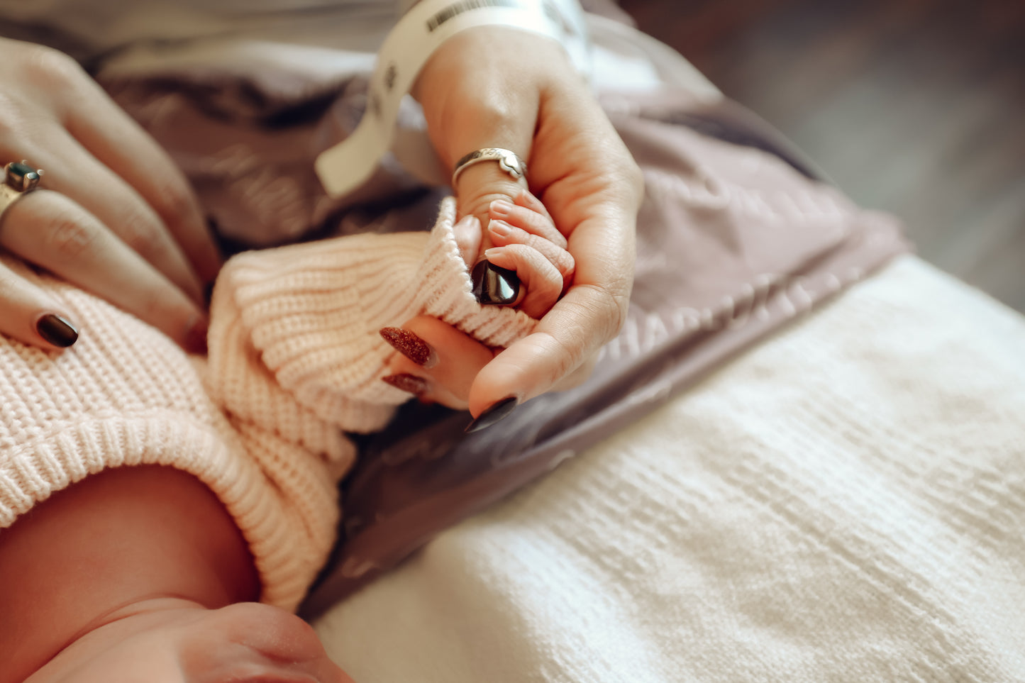 Newborn/Fresh 48/Lifestyle Newborn Session